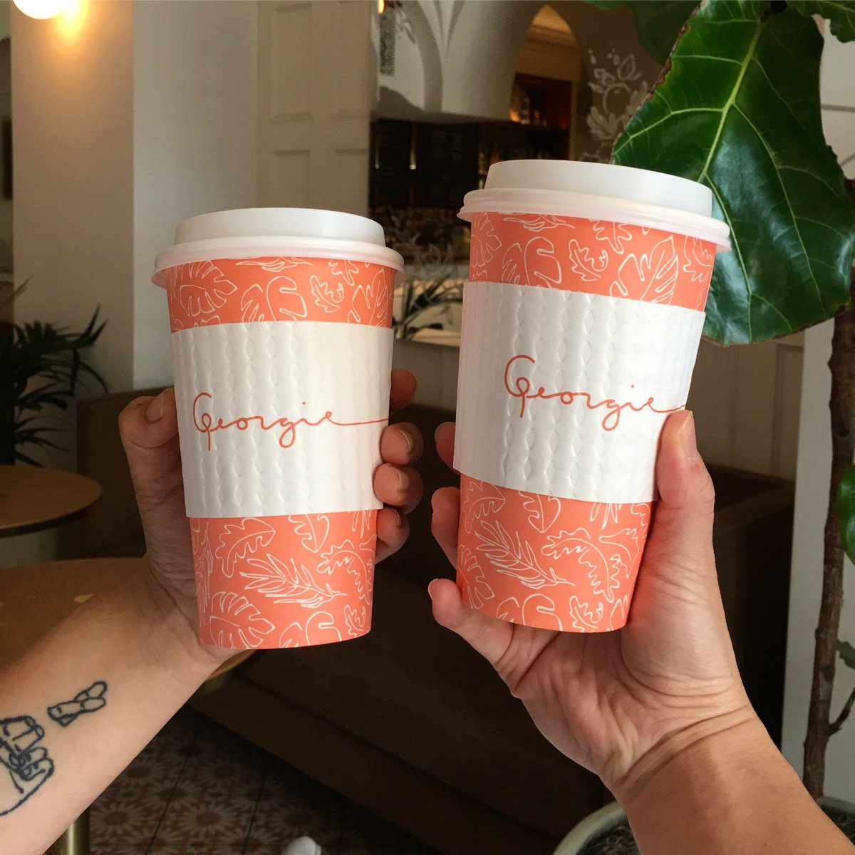 Georgie_BH's tweet photo. Monday checklist: โ๏ธCoffeeโ๏ธ โ๏ธCoffeeโ๏ธ โ๏ธMore Coffeeโ๏ธ #HowToGeorgie #Coffee #MondayMood https://t.co/XcARmS3iLG