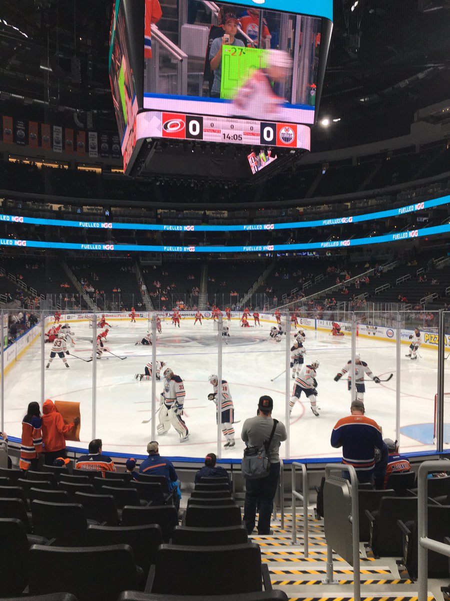 MattyGee07's tweet image. My first @EdmontonOilers game of the 2017-18 season. Couldn't be more excited #hockeysback #OilvsCanes
