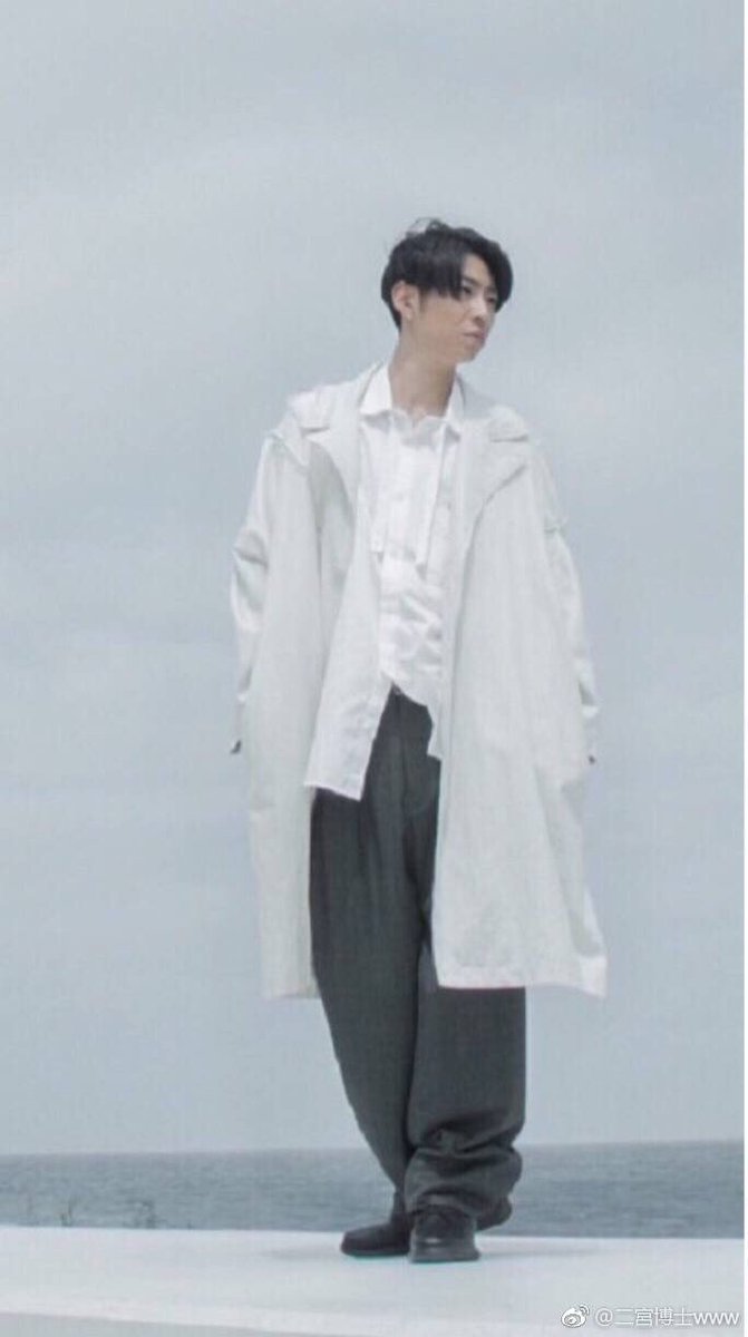 Arashi Fashion Squad Idthelook 相葉雅紀 Is Wearing A Yohji Yamamoto Shirt For The Untitled Cover T Co Noihhvcffh