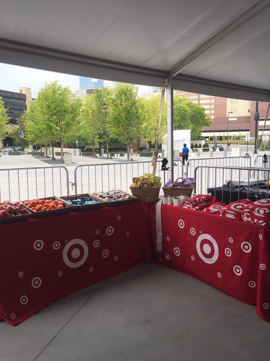 Such a fun morning volunteering with my Target family at the St. Jude Walk to End Childhood Cancer this weekend! What an incredible cause ❤️