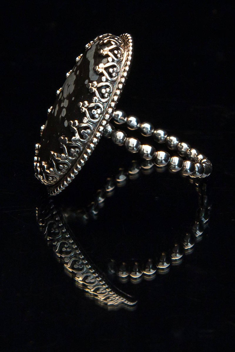 Lillybanksilver's tweet photo. Large Silver statement ring, snowflake obsidian ring, gift … https://t.co/my9vtmtlIy #LillybankSilver #StatementRing https://t.co/SbUUhGs8Wb