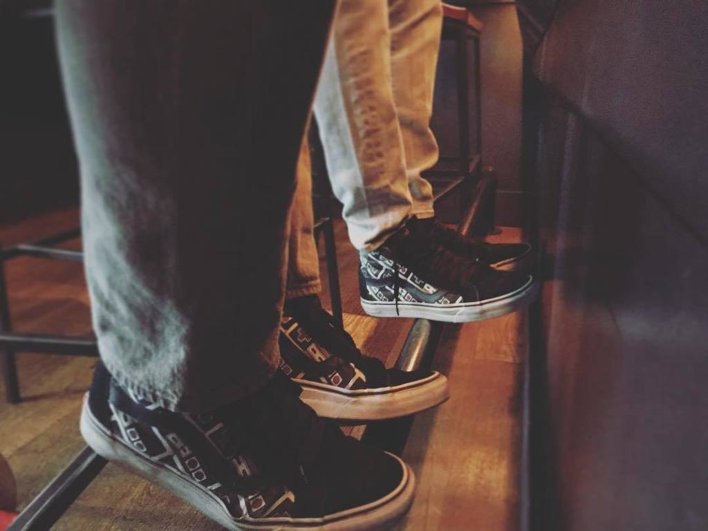 tracedominguez's tweet photo. #tfw one of your best buddies comes to town. .
.
.
#sf #la #cocktails @vans @nintendo #nintendovans #vansnintendo … https://t.co/vQyUHQ0qan https://t.co/WWwOHsn7Nq