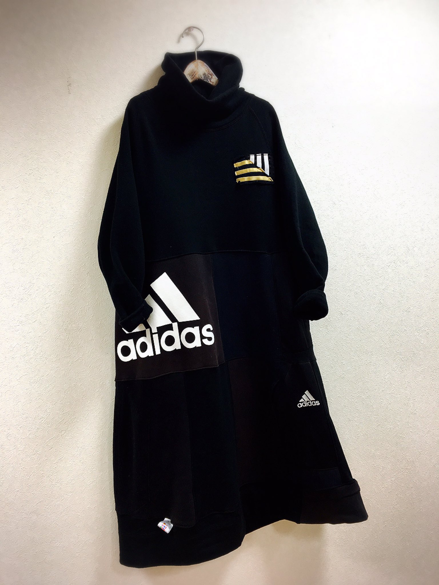 新品kaya（カヤ）リメイク☆adidas modellyレオパードワンピース