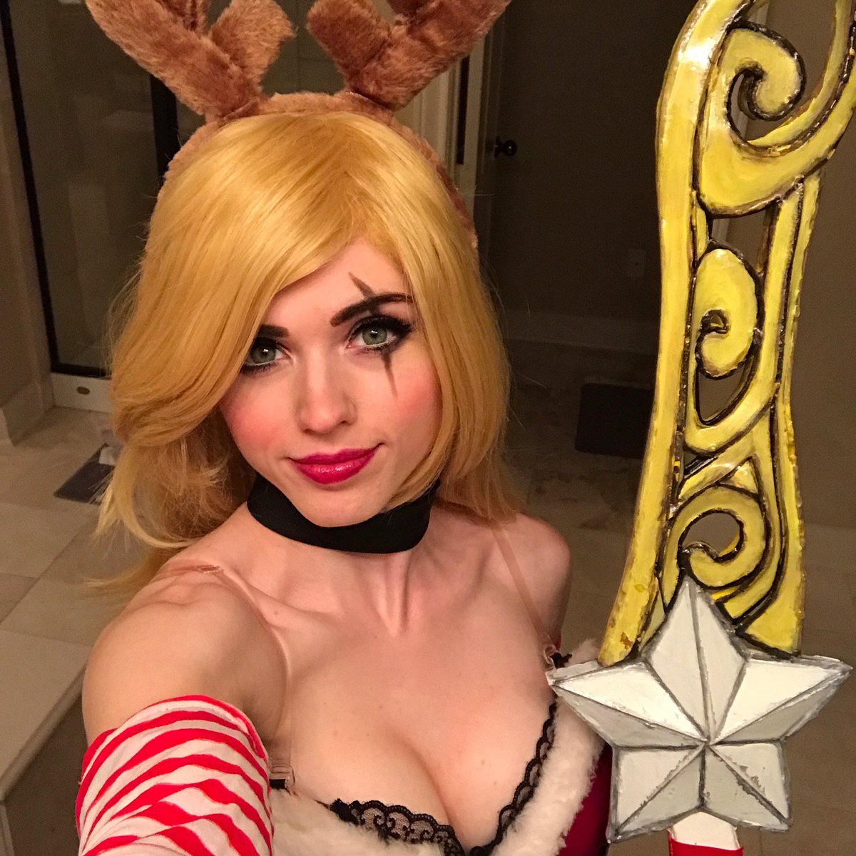 Live on twitch http://Www.twitch.tv/amouranth Throw back to slaybelle.