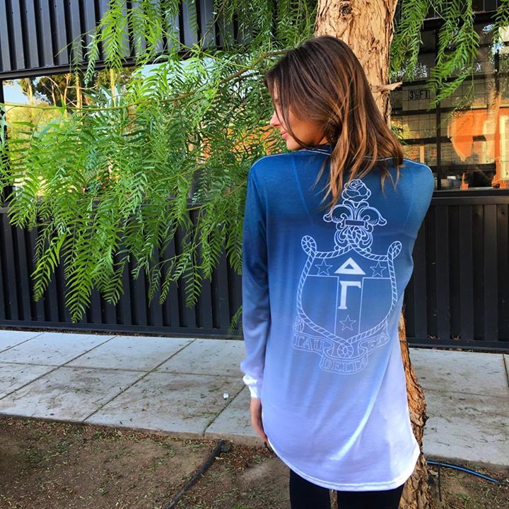 Ombre never goes out of style! Wear your letters proudly with our new Classic Crest Ombre Long Sleeve available fo… bit.ly/2fuTwer