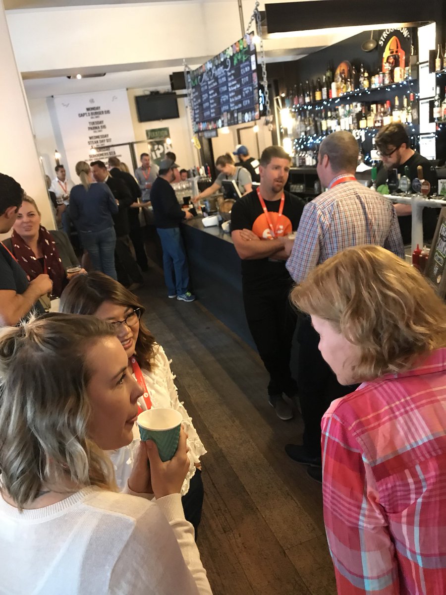 Which education ‘non-conference’ throws on a drinks tab? Educhange Week that’s who!!!! They know what teachers need #educhange <a href="/d_faulk/">David Faulkner</a>