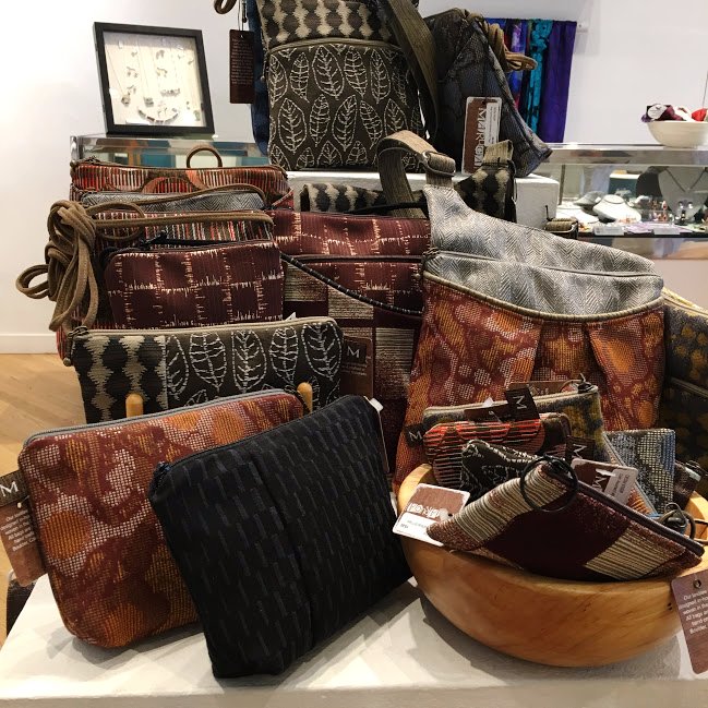 CraftAlliance's tweet photo. We have bags from THE Maruca Designs in our shop. You'll fall for this perfect fall gift inspired by fall colors. #fallforfall #freeforfall https://t.co/36s4zgXDHq