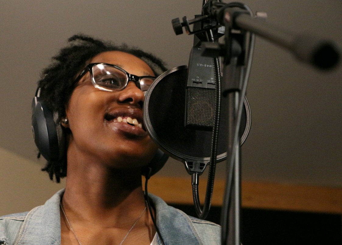 NWSessionsX106's tweet photo. Half an hour left guys to catch @YungRereBaby on @KZLXfm tonight! #live #local #radio #music #collegeradio https://t.co/uDLeMSVYjt