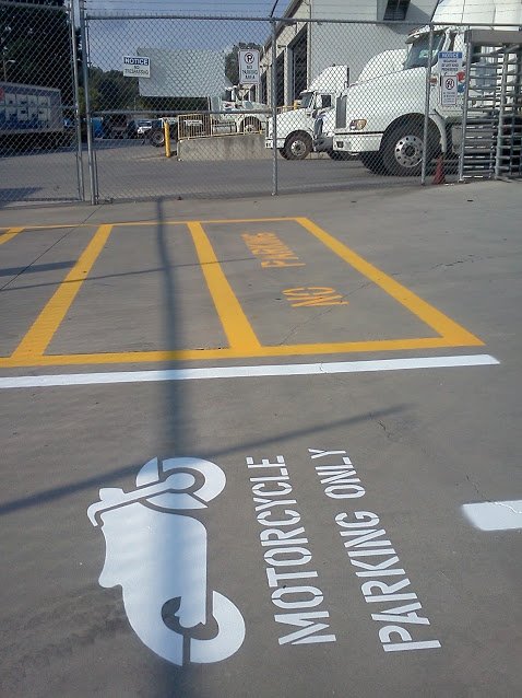 UPark2's tweet image. Motorcycle Parking via @AAA_Stripe_Pro aaastripepro@gmail.com #LotStriping linkedin.com/in/aaastripepro #motorcycle #parking