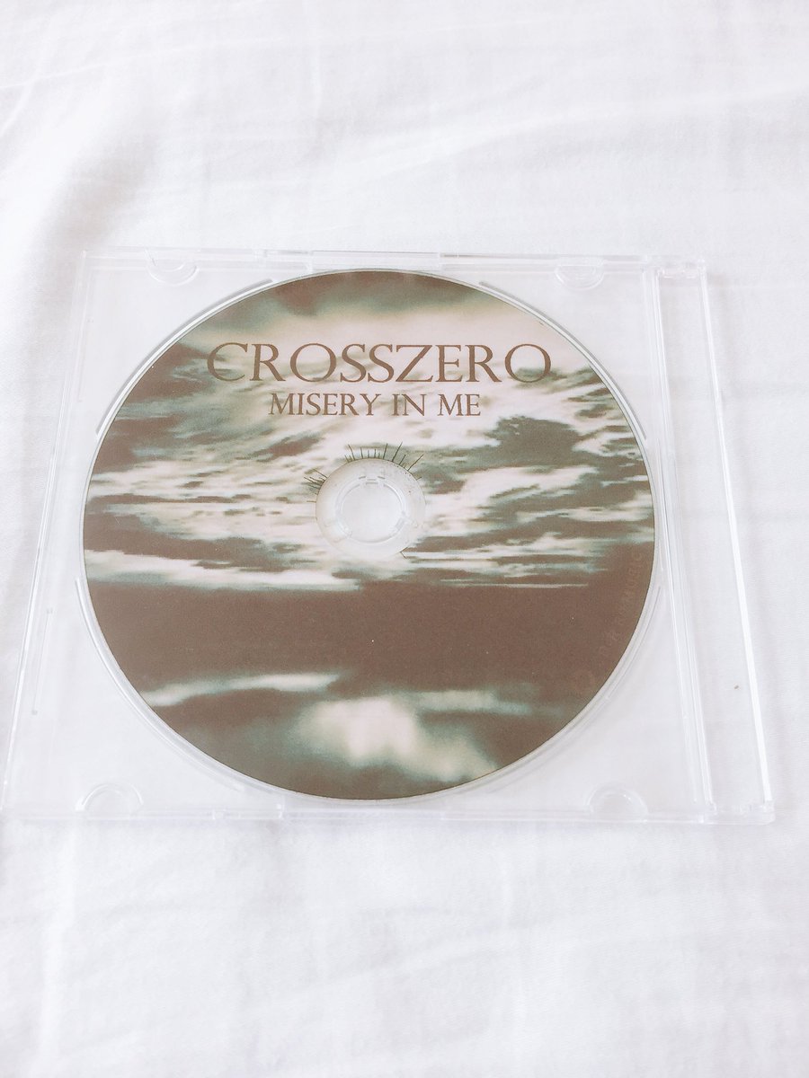 wata_territory's tweet photo. CrossZero/MISERY IN ME
メロデスバンドのCrossZeroのCDを頂きました。
とにかくソロのフレーズが胸に刺さる!王道なメタルなリフに哀愁漂うソロ。リピートしまくってます。もちろんオールシャウトなのに冬を感じる世界観。面白い!
#crosszero https://t.co/0rBes7Vxxf
