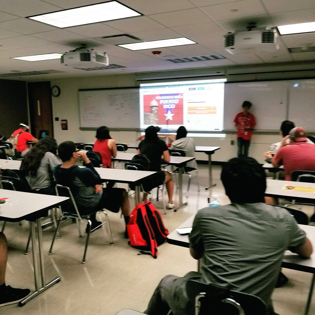 SHPE_WIT's tweet photo. If you wish to help our Puerto Rican family email us @shpewit.edu for more info! #DREAMersAtWIT #DREAMersAtWork #UnidosPorPuertoRico https://t.co/uhZ5ww8nso