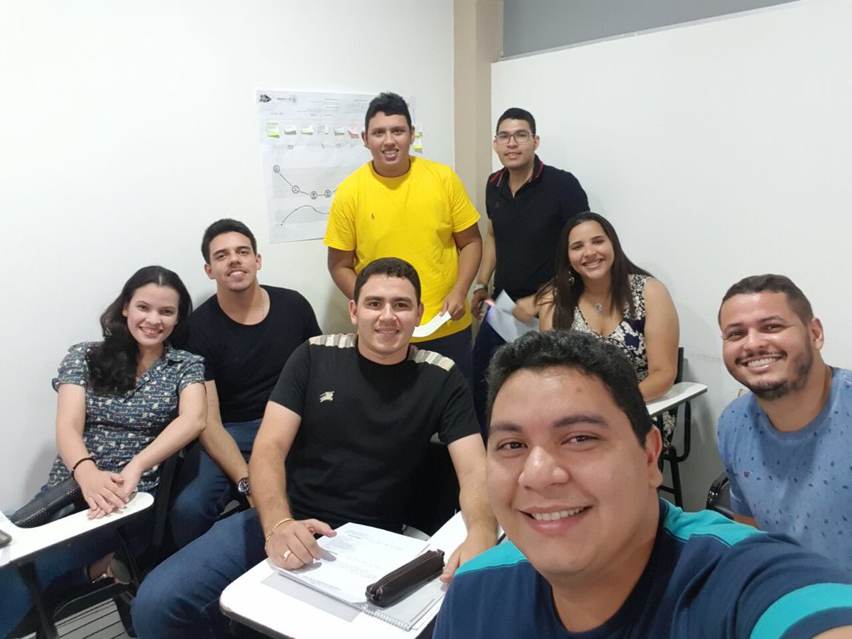 Filho27Roberto's tweet photo. #MBA #Galera10 #marketingrelacionamento
#DesignServicos📈📉
#EquipeShow👏
#Faene 📚💡😁@ene_excellence
#FaltaPouco🙏 https://t.co/jfi4xcoXz8