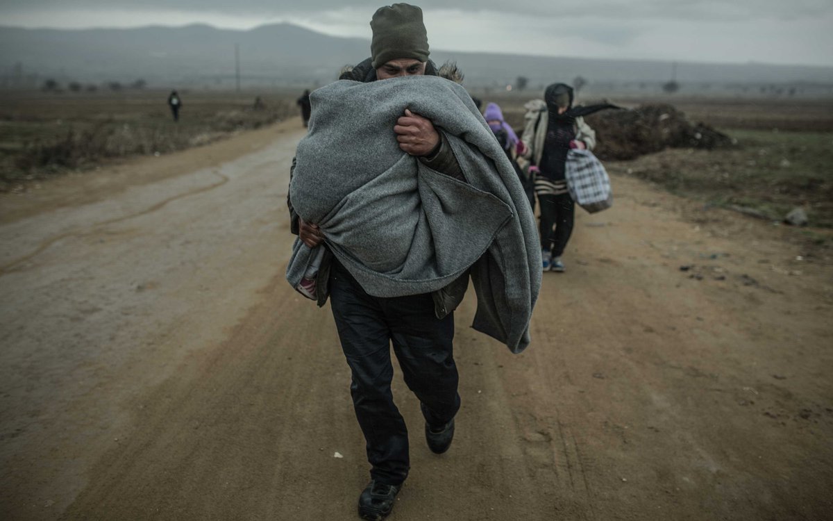 Oxfam's tweet photo. Rights refused: 5 fundamental needs denied to #refugees
https://t.co/HMddLlBjge
#RefugeesWelcome https://t.co/DJAqxt5K3a