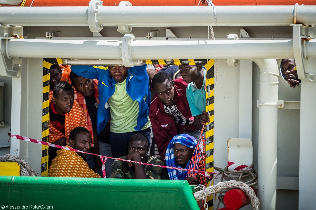 Oxfam's tweet photo. Rights refused: 5 fundamental needs denied to #refugees
https://t.co/HMddLlBjge
#RefugeesWelcome https://t.co/DJAqxt5K3a