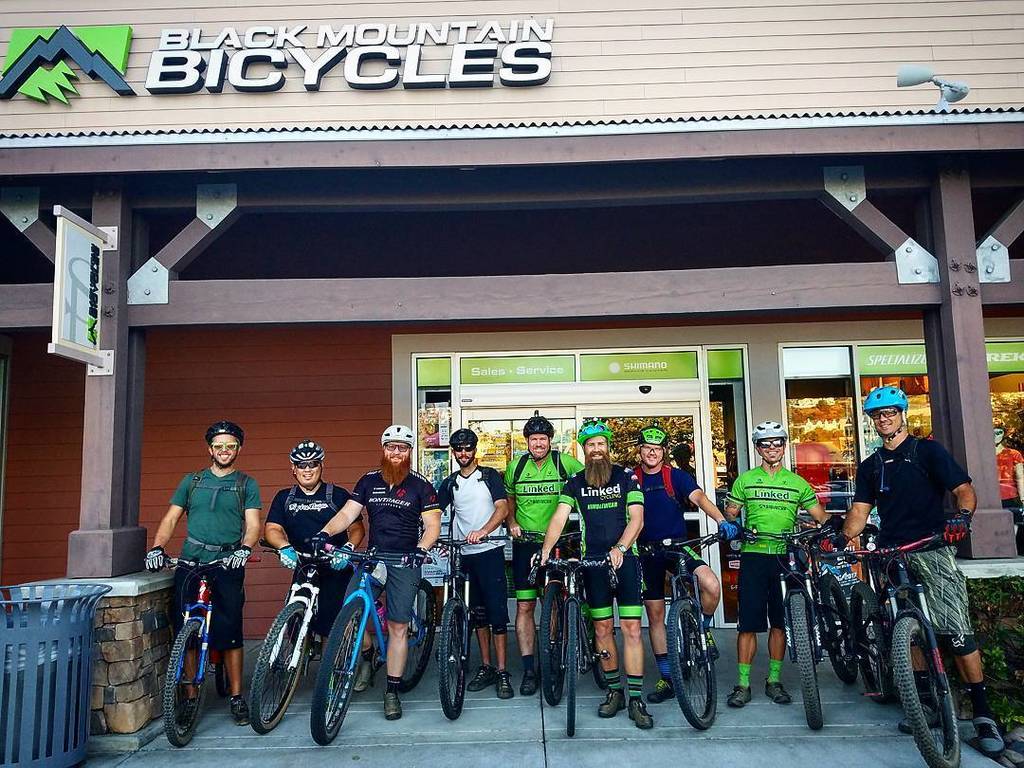 RideAlongside's tweet photo. Solid group for #mtbMonday with the #LinkedSD crew https://t.co/D2lp50TE0z https://t.co/5swMhk9nEJ