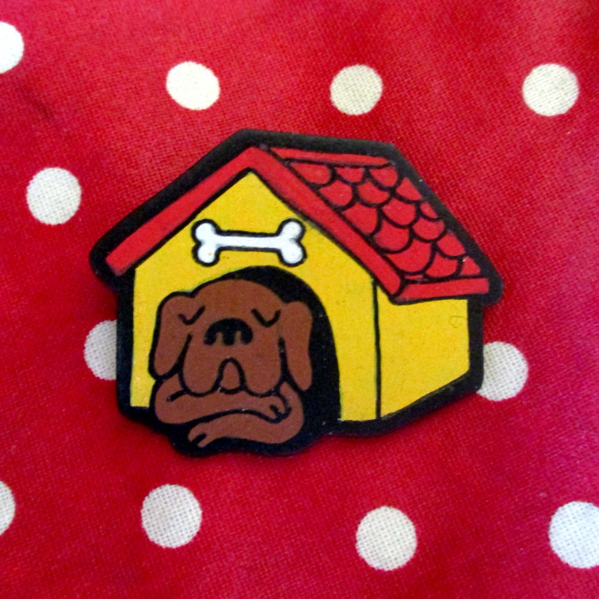 BarjoBadjos's tweet photo. C'est la rentrée et tu paniques car ton cartable est ringard ? Pas de panique ! De nouveaux badges sur https://t.co/myVALDxQfK !!! https://t.co/XwP4q0xi00