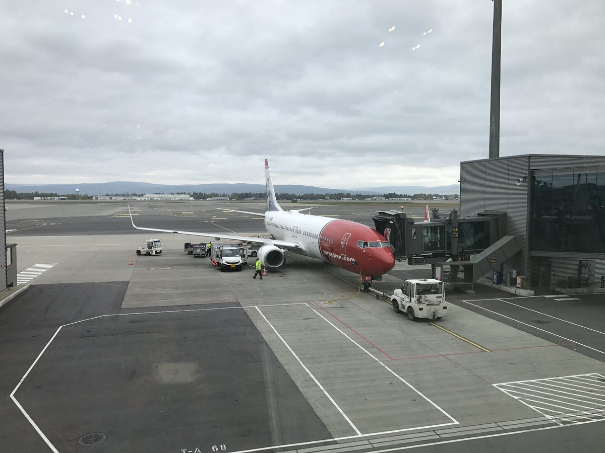 LauraKanniainen's tweet photo. Here we go again! Books and Screens and the Reading Brain #conference in Lithuania. #ereadcost #phdlife #TravelTuesday https://t.co/78uRTGYinD