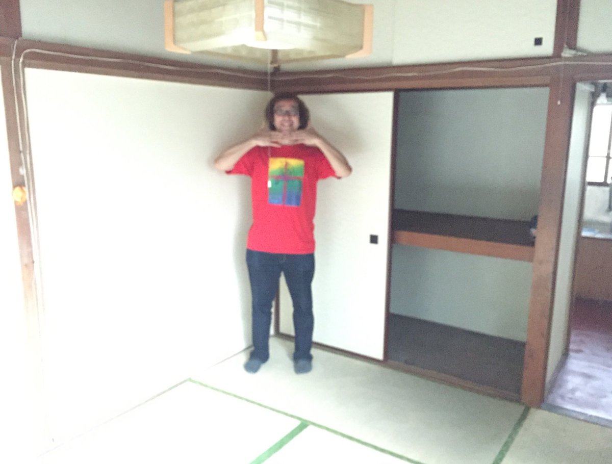 ゲーム芸人フジタ Na Twitterze すぐ借りれる倉庫は楽なのですが 今回は部屋を探してみると すごくいい部屋があった 画像の部屋は全部3万円ちょい 古いアパートは 10畳以上ある広さだし きれいな所は7畳位ですが 風呂付だし さらに 倉庫より安くなりそう