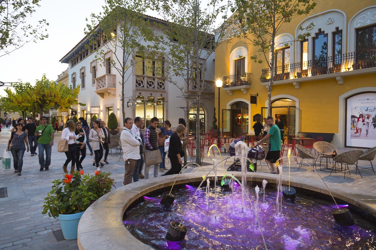 Einkaufstag

#intercanviBC1718