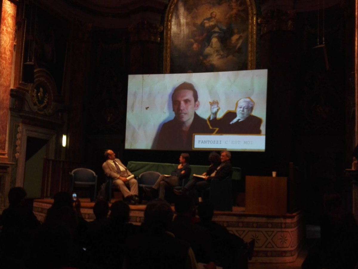 SalonedelLibro's tweet photo. .@NicolaLagioia svela a chi è dedicato #PorticiDiCarta17: Paolo Villaggio! E non perdetevi #FantozziCestMoi (che vi racconteremo più tardi)! https://t.co/XVmIGUgrVn