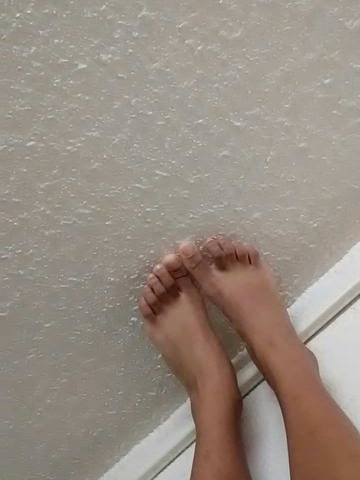 Pretty little feet