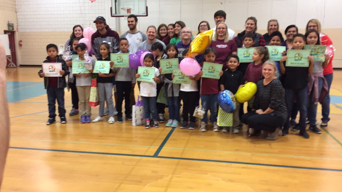 jffrymcc's tweet image. #heroofthemonth She has been working hard and showing our #schools #HEROcode @MSEWahluke #schoolofheroes #trust #grit #Caring #teamwork