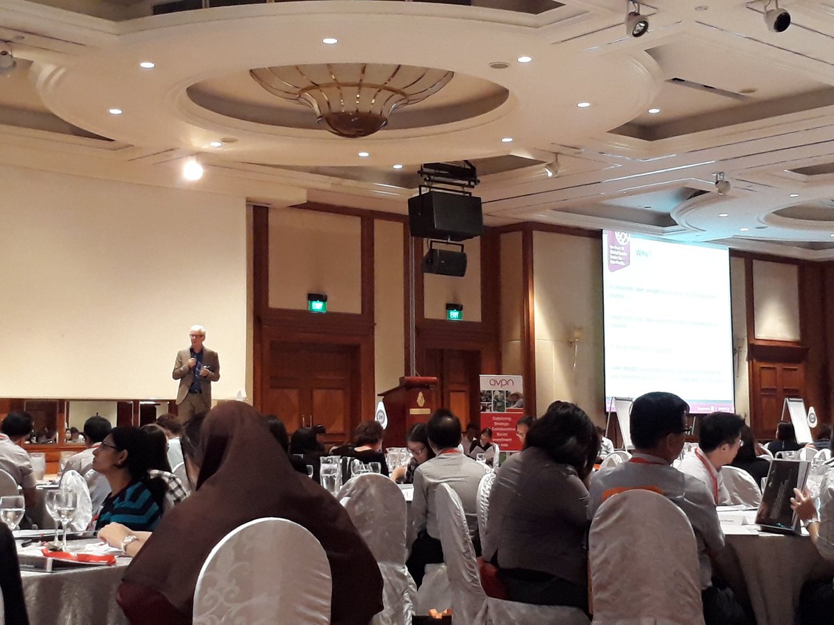 mettgenberg's tweet photo. 'Know your #impact, KYB know your #beneficiaries, it's golddust' @JeremyANicholls kicking off Masterclass Pt2 #GLS2 -- @avpn_asia https://t.co/6v9sbHekvw