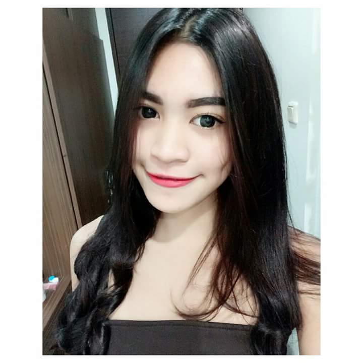 Untuk siapapun yg membaca ini, kamu cantik dan pasti banyak orang diluar sana yg menggilaimu, hidup kita singkat. jadi berbahagialah 😊