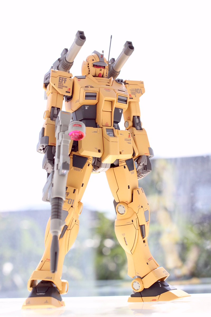 takumi0917's tweet image. 素晴らしい秋晴れなので、MG RX-78-2 GUNDAM roll out colorを自然光撮影(゚ー゚)