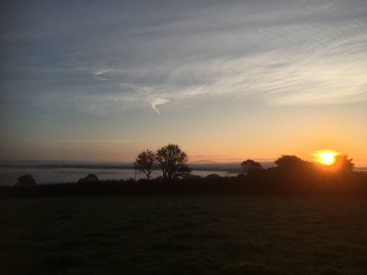 PCbuilders2's tweet image. Beautiful start to the day #SouthDevon