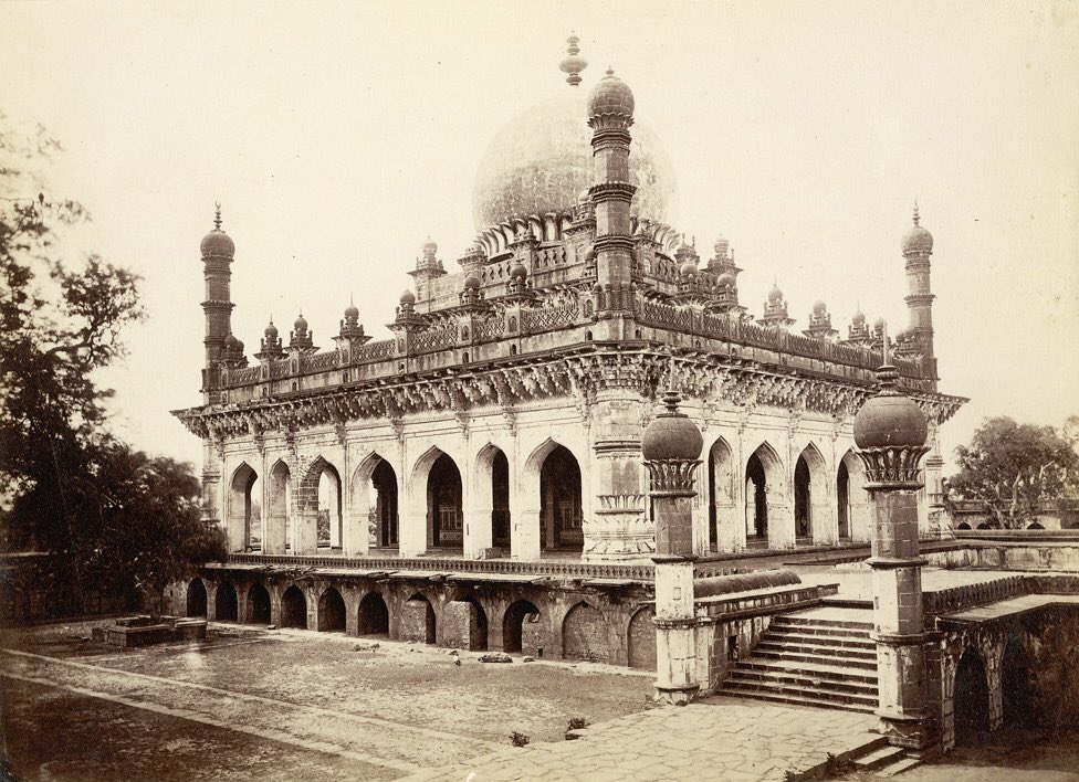 BL Visual Arts 🦇 on Twitter "Tomb of Sultan Ibrahim Adil Shah (d.1627