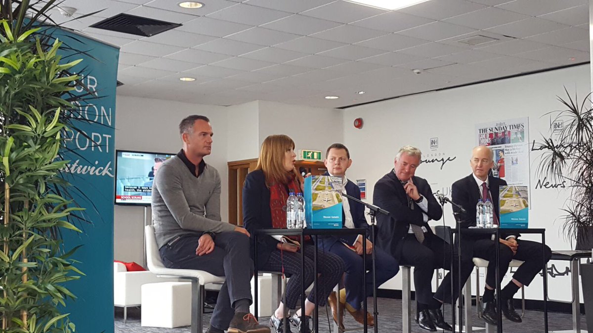 Mrlever's tweet photo. .@gatwickvoice panel discussing growth at #Lab17 with @LabourSJ @peterkyle @coast2capital - hosted by @MattChorley https://t.co/XInaI7dNsH