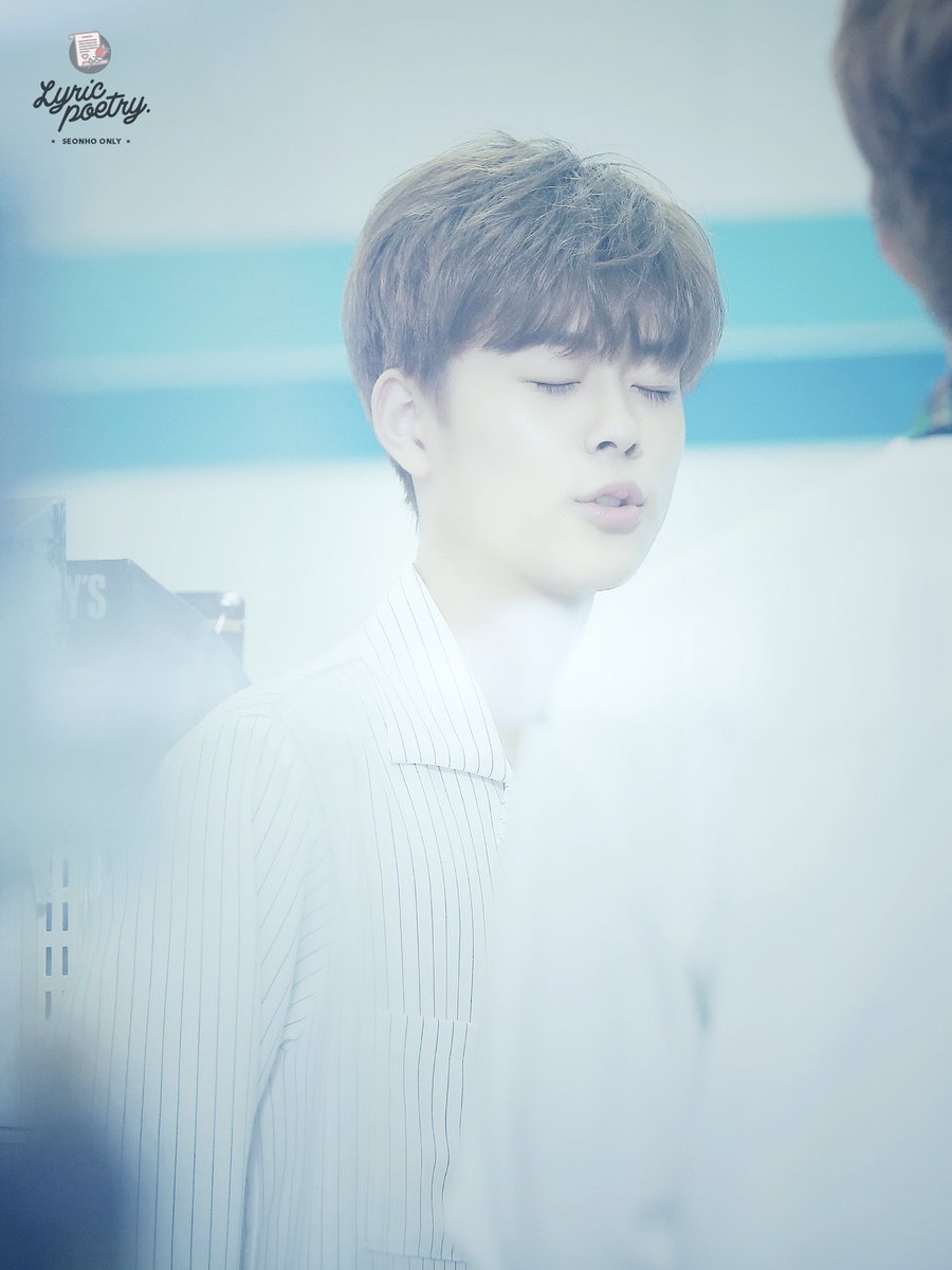 CubeChicks_MM's tweet photo. Its like a falling angel๐ญ
Our byeongari๐ฃ
Cr.tagged
#YooSeonho #Cubechick #์ ์ ํธ #byeongari https://t.co/JYGIXPTl7N