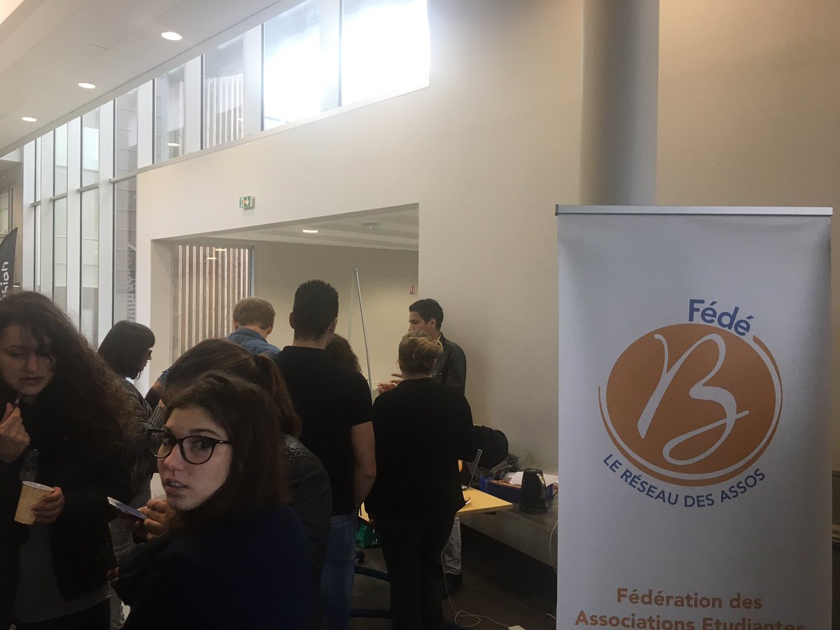 La @fedeb29 est présente ce matin à l'IUT de Quimper pour les petits déjeuners de rentrée ! Cc <a href="/La_FAGE/">FAGE</a>