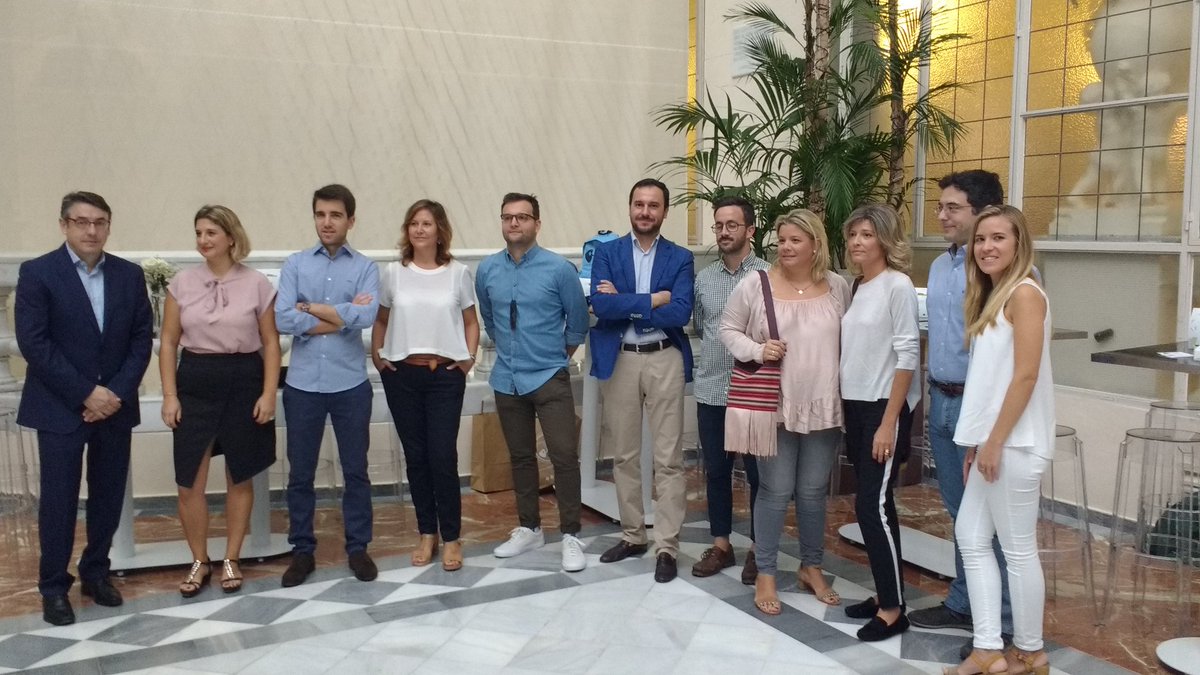 Presentando Día de la Persona Emprendedora #Murcia #diape17 <a href="/infoRMurcia/">Instituto de Fomento</a> escuchando las necesidades de emprendedores diape.es