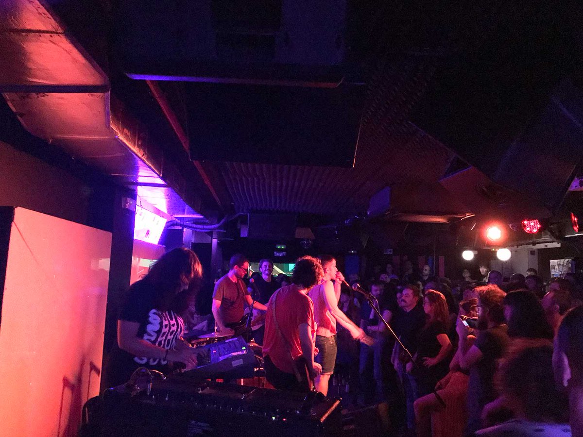 elenanorabioso's tweet image. Este sábado estuvimos en la despedida de EL PARDO en la sala Maravillas bit.ly/2jZEjUb