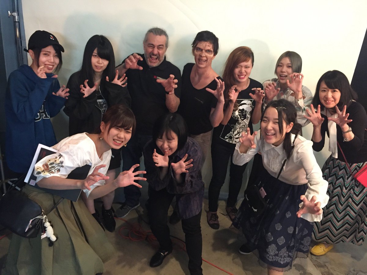 名古屋デザイナー学院 בטוויטר L A 研修 メイク学科はシネマメイクアップスクールで特殊メイクの研修です 講師は なんと ターミネーターやアイアンマン シザーハンズを手掛けたマイク氏が直接指南 超一流 本場ハリウッドの技術を目の前で見れて感動 現地で 名古屋デザイナー学院 בטוויטר L A 研修 メイク学科はシネマメイクアップスクールで特殊メイクの研修です 講師は なんと ターミネーターやアイアンマン シザーハンズを手掛けたマイク氏が直接指南 超一流 本場ハリウッドの技術を目の前で見れて感動 現地で