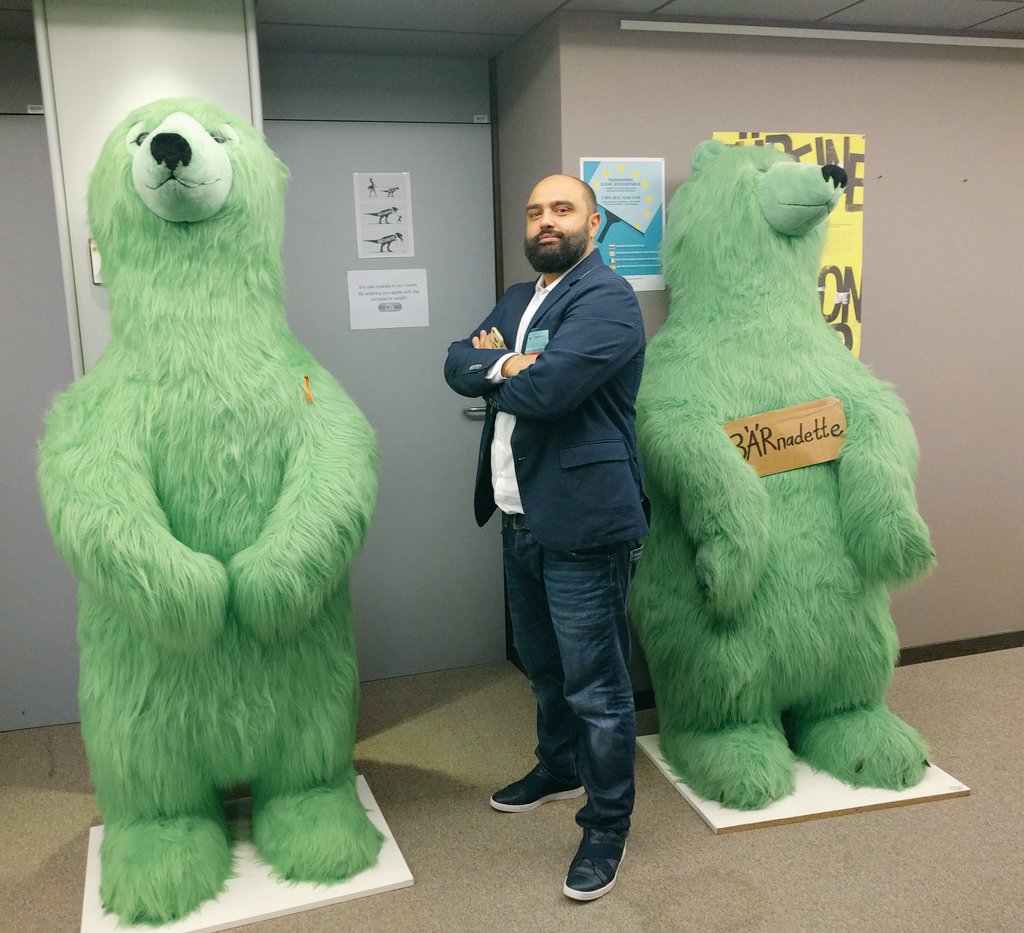 EIMPublishers's tweet image. Wondering around the EP - talking #copyright with literally everyone