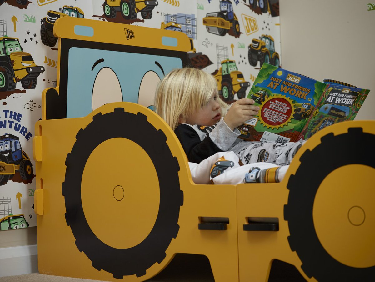 JCBKids's tweet photo. All set for Bedtime!! Reading a favourite JCB Book.
@Igloo_Books @KidsawLtd  @Walltastic 
#kids #bedtime #stories https://t.co/zxQ4nn6LOJ