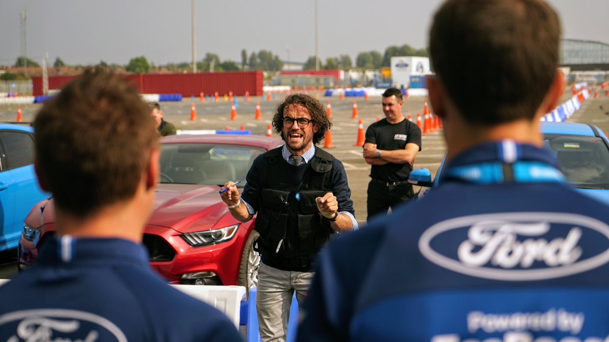 Our WEC drivers <a href="/HarryTincknell/">Harry Tincknell</a> &amp; <a href="/AndyPriaulx/">Andy Priaulx MBE</a> are about to #GoFaster!
#FordMustang #FocusRS 👉 ford.to/GoFaster 😎 ^RW