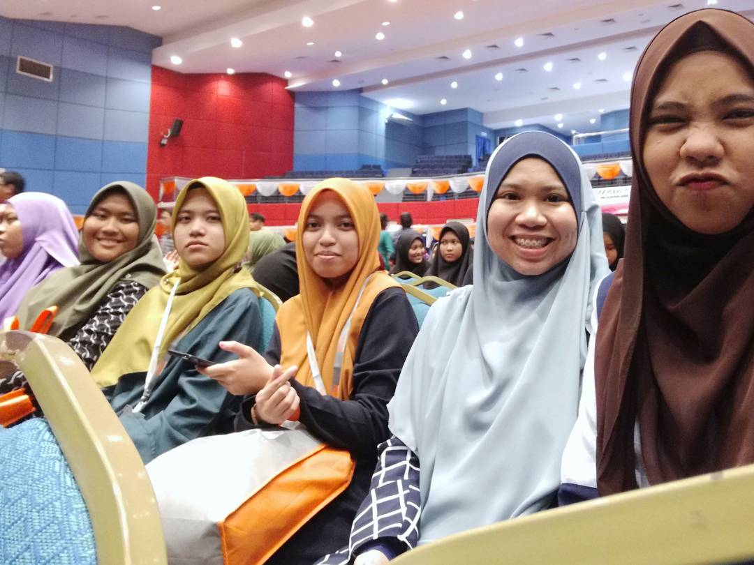 syera1997's tweet photo. #MTSSept17 https://t.co/mes6SMW8Sg