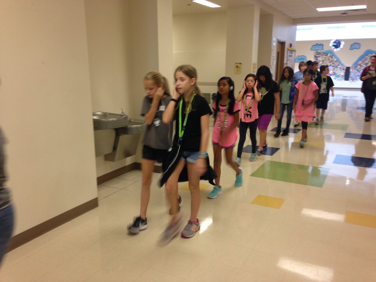 Getting ready to take our first podcasting field trip w/ <a href="/walkingclassrm/">Walking Classroom</a> <a href="/NorthsideES/">Northside Elementary</a> <a href="/MsGsBees/">Ms. G's Bees</a> 5th graders! #chccslibraries