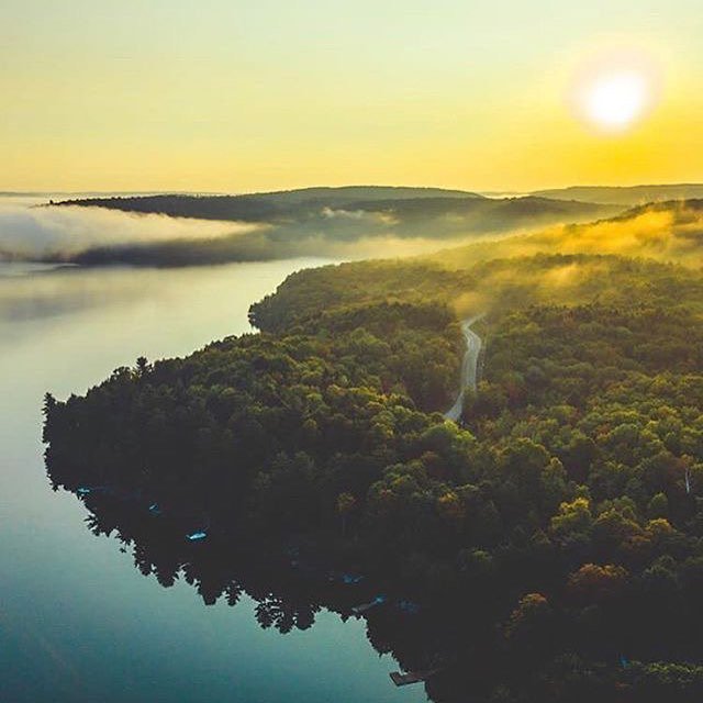 OnHighlands's tweet photo. Discovering the beauty of fall colours in #MyHaliburtonHighlands. #ThanksforTagging #ComeWander. Reposting @ontari… https://t.co/05hKvT6g2L https://t.co/X8mhL6ykb5