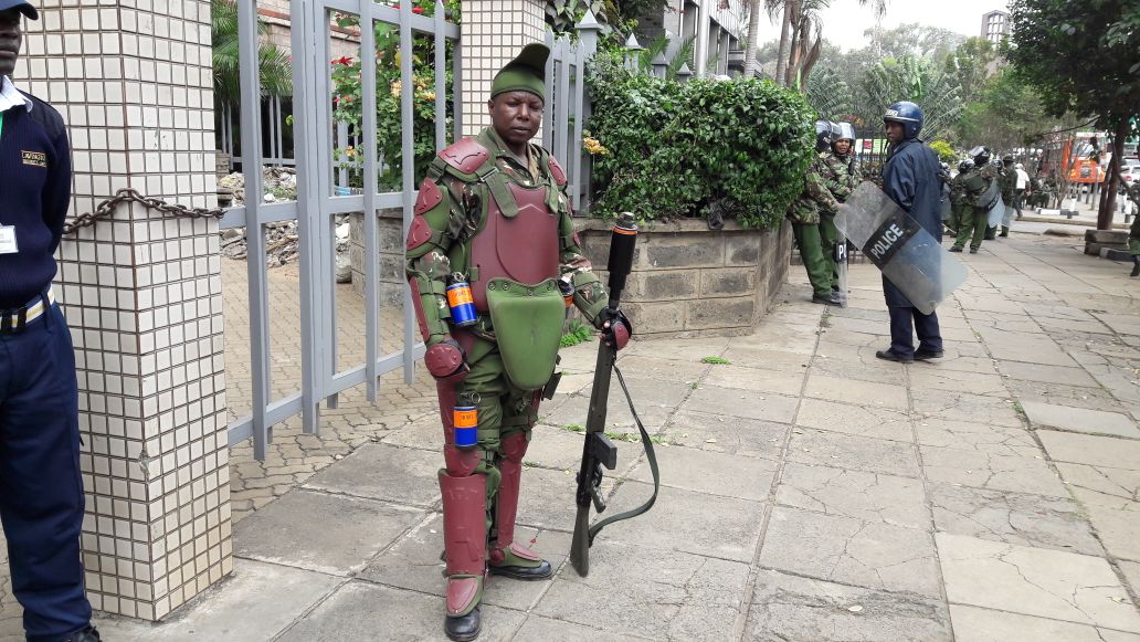 UtuNaUzalendoKE's tweet photo. For Jubilee demos, not a single cop in site. NASA demos, the ninja turtles emerge! A tale of two countries #UshenziKE! #IEBCDemos https://t.co/aW7exFdxqU
