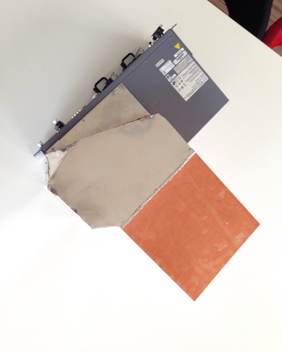 Fastercz's tweet photo. Úprava sání aneb router s komínem připraven!
#diy #zelenadata #DataCenter #brno #unikat #router #juniper @JuniperNetworks #pripravsenazimu https://t.co/JxtPZj5eem
