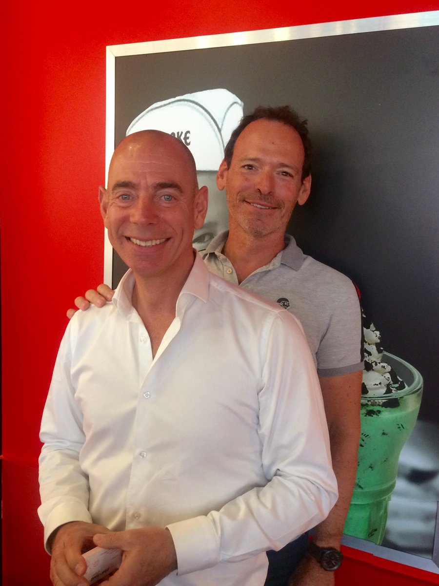 Ce midi, <a href="/SteakNShakeFR/">Steak 'n Shake France</a> célèbre l'ouverture de ses deux restaurants à Lyon avec un déjeuner de presse gourmand à <a href="/Confluence_/">Confluence</a>  😋