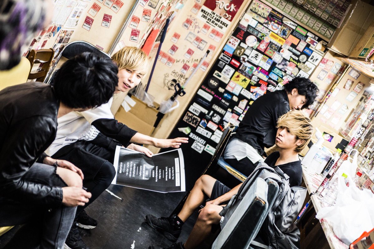 maophotograph's tweet image. 2017.09.25
一周年記念ワンマンライブ
THREE LIGHTS DOWN KINGS
#tldk #サンエル #ワンマン