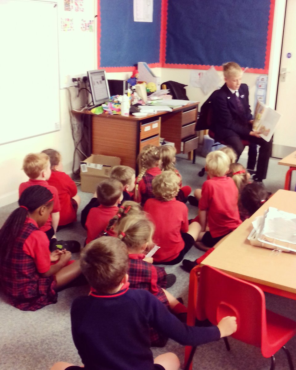 Sedbergh_Prep's tweet photo. Year 1 and 2 were lucky enough to be visited by the Head Boy yesterday who found time to read us all a story #oldesttoyoungest https://t.co/ENCGAsmjHI