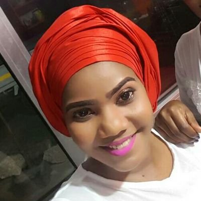 Chahali's tweet photo. Utambulisho: @BintiSalha ni mwanachuo UDSM (DUCE), mjumbe wa YUNA, Katibu wa Wizara UDSM, Championi wa #SDGs na mwalimu mtarajiwa. M-folo! https://t.co/kjUVNTvsqF
