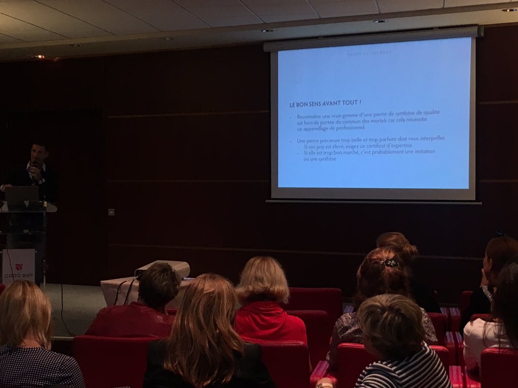 "Une grosse pierre pas cher... meme dans un pays producteur ca n existe pas!" 😕<a href="/Ladies_Bank/">LadiesBank</a>